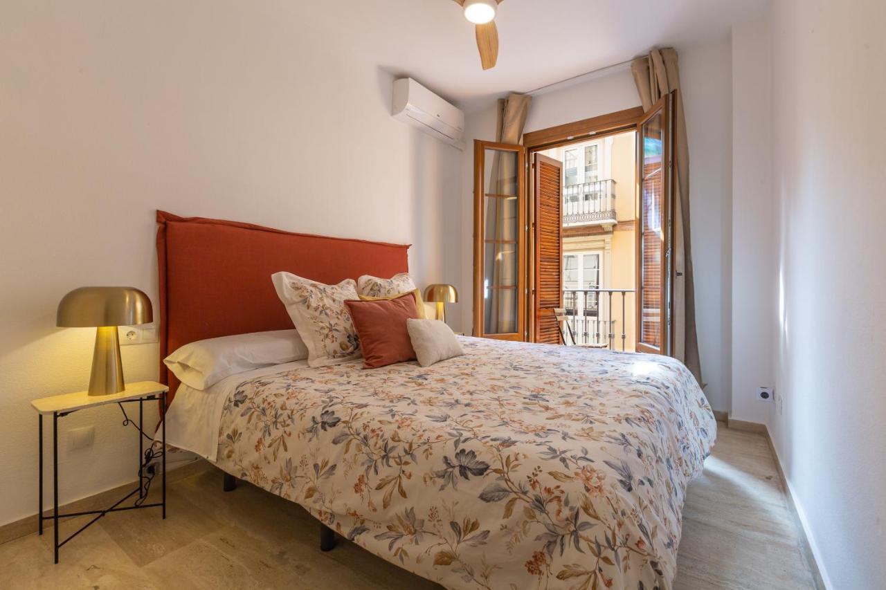 Bright Apartment With Patio And Balconies In The Center Málaga Eksteriør bilde