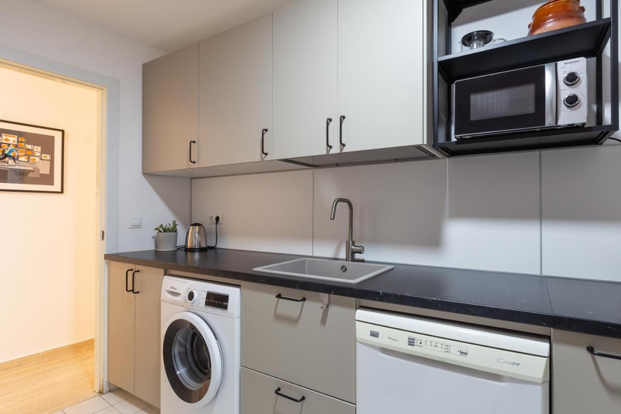 Bright Apartment With Patio And Balconies In The Center Málaga Eksteriør bilde