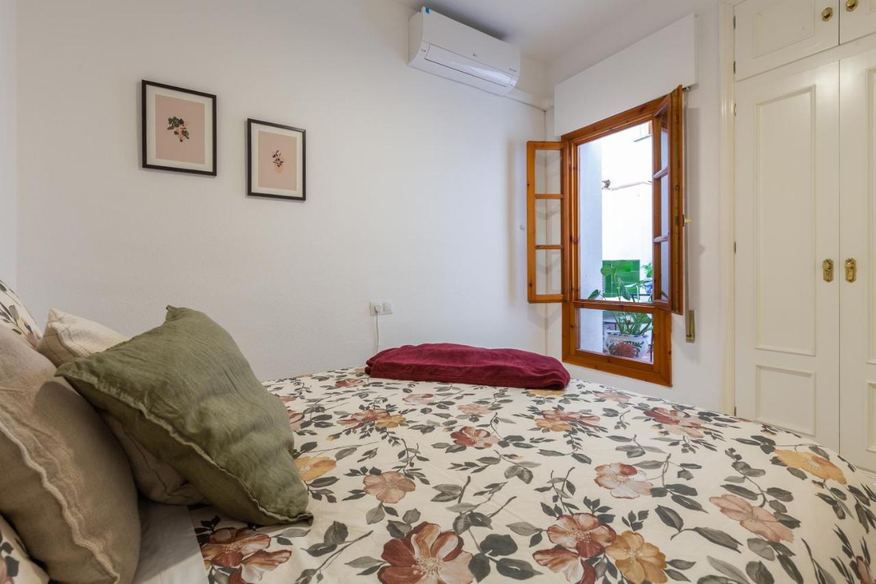 Bright Apartment With Patio And Balconies In The Center Málaga Eksteriør bilde