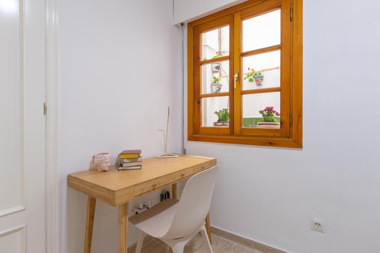 Bright Apartment With Patio And Balconies In The Center Málaga Eksteriør bilde